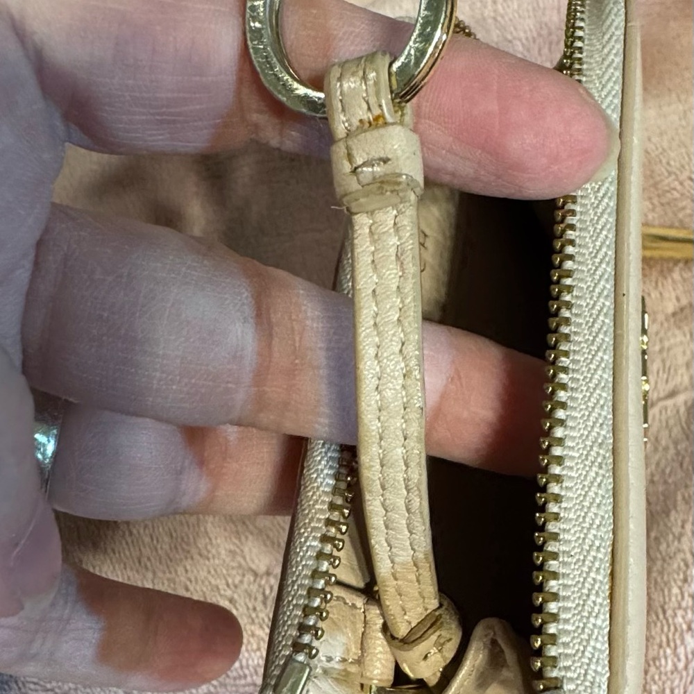 Tory Burch Beige Leather Wallet EUC - Picture 3 of 3
